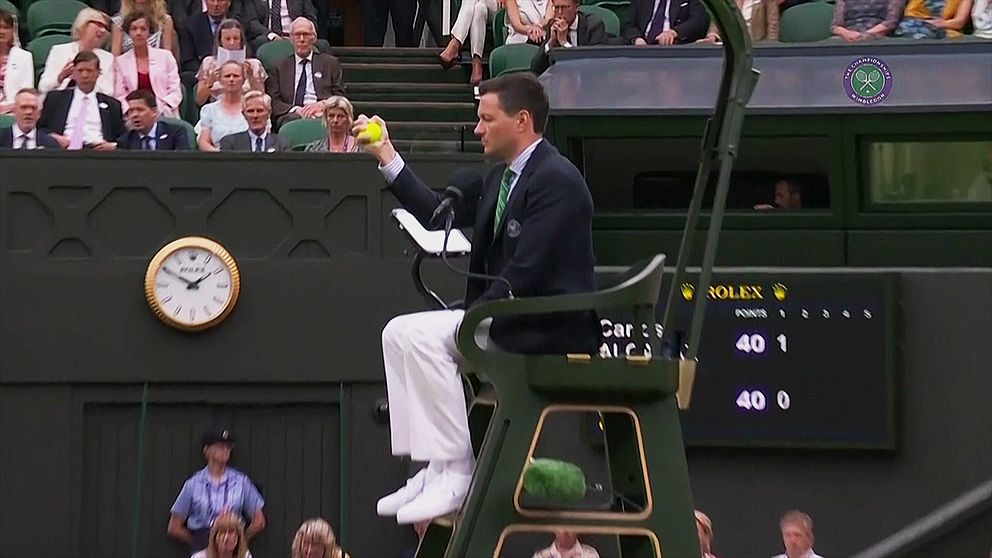 Se domarens lyra och iskalla reaktion i Wimbledon.