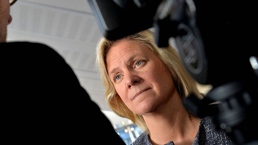 Magdalena Andersson kommenterar KI:s varning för en bobubbla.
