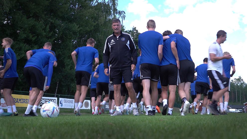Kjell Jonevret har bland annat vunnit SM-guld och Svenska cupen med Djurgårdens IF. En mycket meriterad tränare.