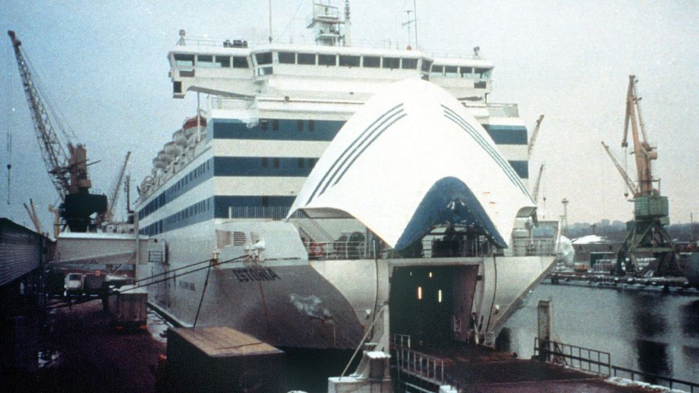 En odaterad bild på M/S Estonia innan fartyget förliste på öppet hav den 28 september 1994.