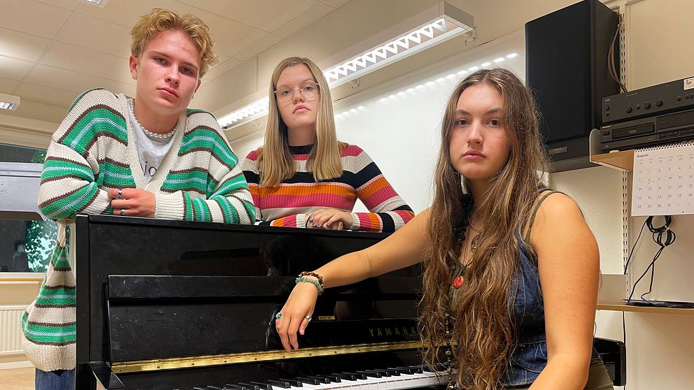 Melker Elvstrand, Alma Olsson och Josefin Arnell går musiklinjen på De Geergymnasiet i Norrköping.