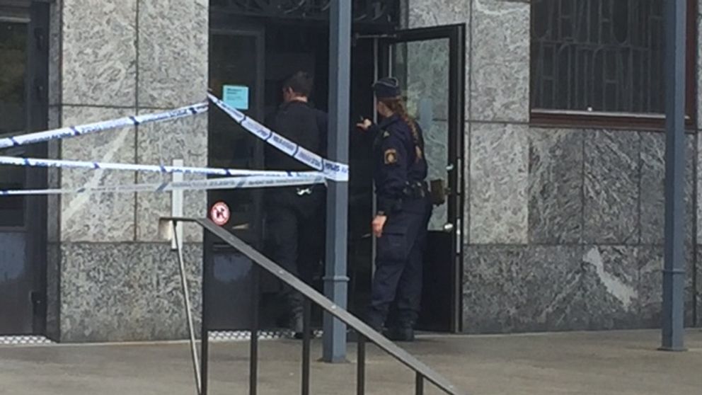 Stadshuset i Västerås spärrades av vid 13-tiden