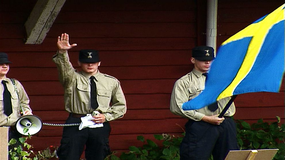 Nazistdemonstration i Trollhättan på 90-talet.