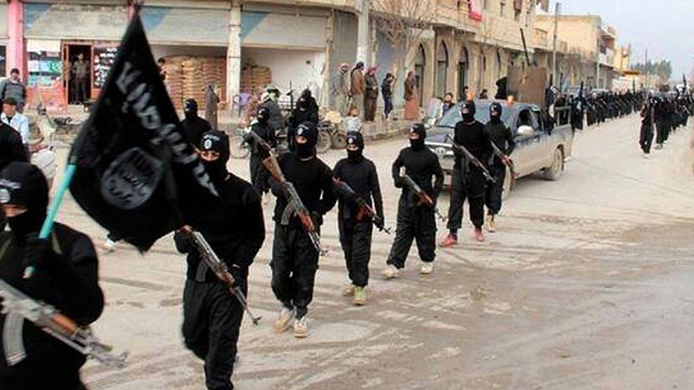 IS operationer finansieras till stor del av oljefält i Syrien och Irak