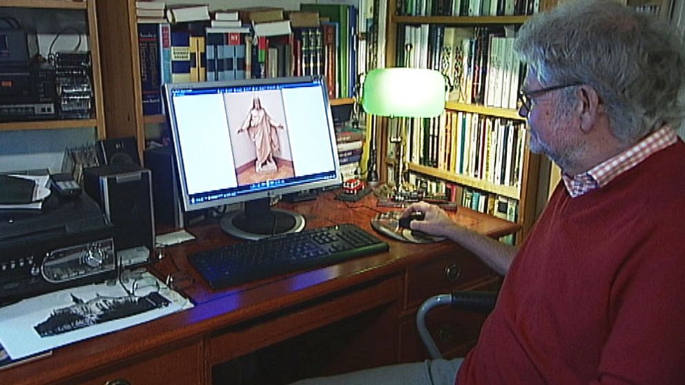 Martin Dyfverman framför dator.