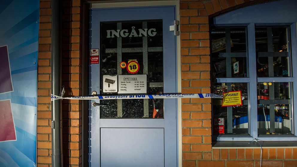 Rånare fortfarande på fri fot | SVT Nyheter