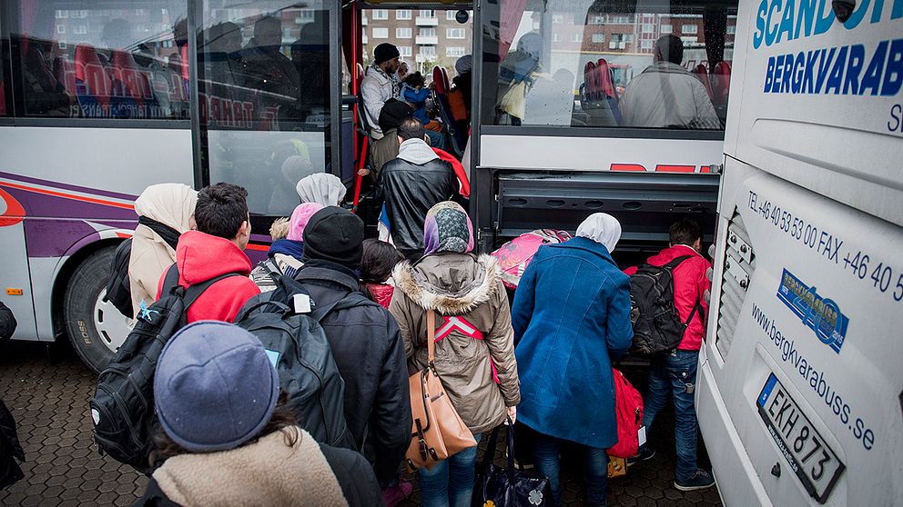 Under året har 300 personer per månad tagit tillbaka sin ansökan. I november låg siffran på 627.