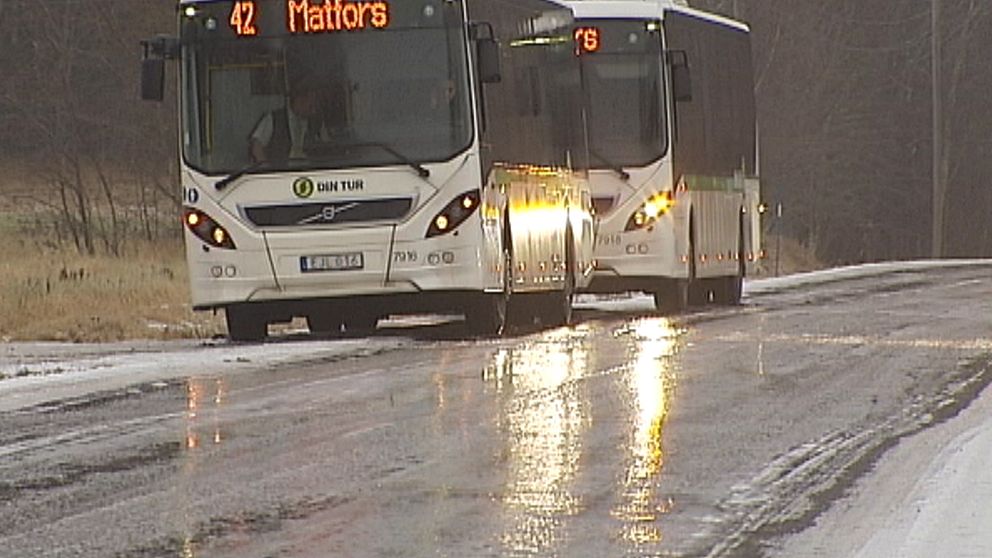 Blankis och stopp för busslinje 42 mellan Sundsvall och Matfors den 18 december.
