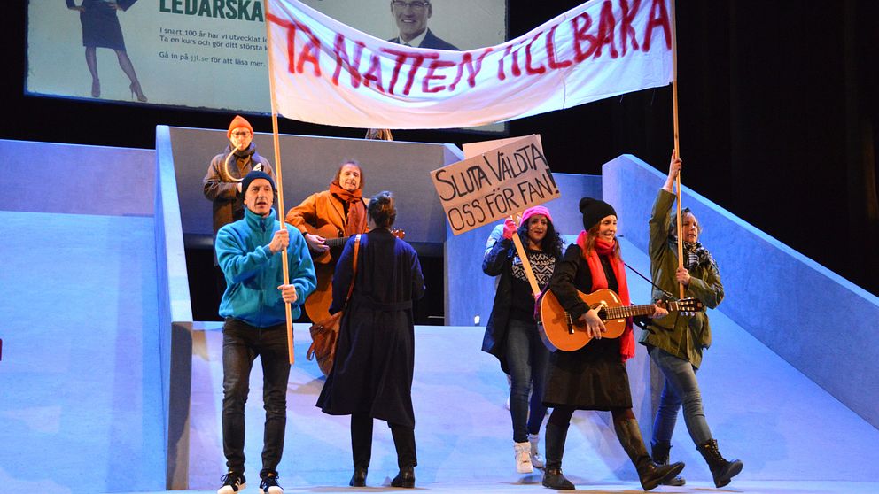 Den nya pjäsen Befrielsefronten spelas på Örebro länsteater.