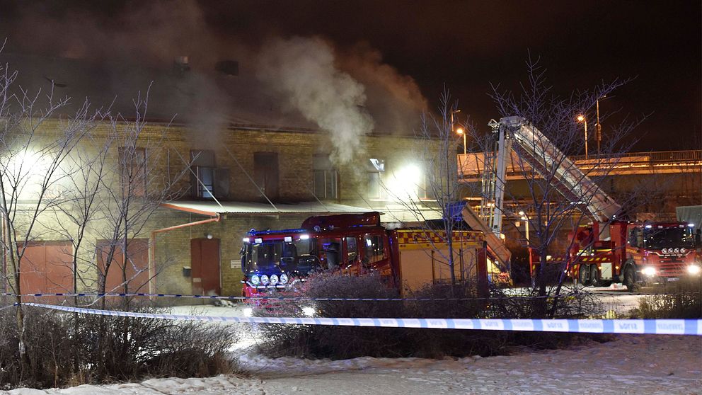 Räddningsinsats vid brand i Borås.