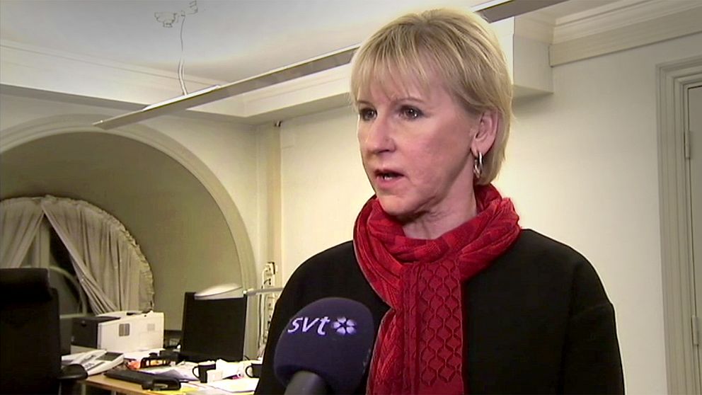 Utrikesminister Margot Wallström (S) kommenterar nu det faktum att Riksenheten mot korruption inleder en förundersökning.