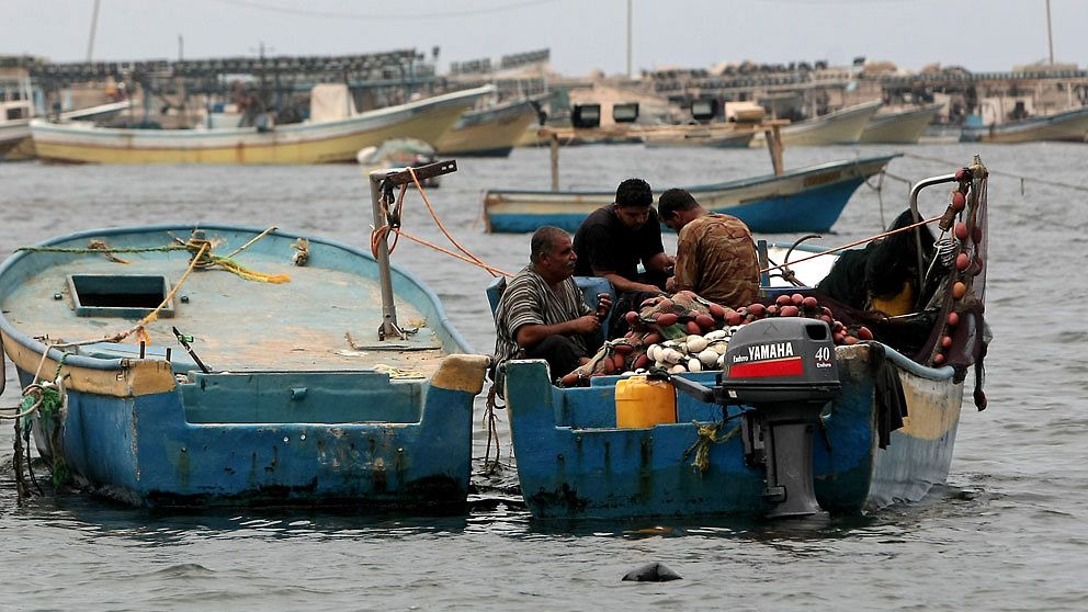 Palestinska fiskare vid hamnen i Gaza City i slutet av september.