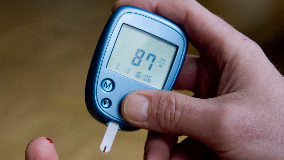 Joerg Sarbach/AP
Personer med diabetes måste hålla koll på sina blodsockernivåer men blir inte hjälpta av appar som mäter just det. Arkivbild.