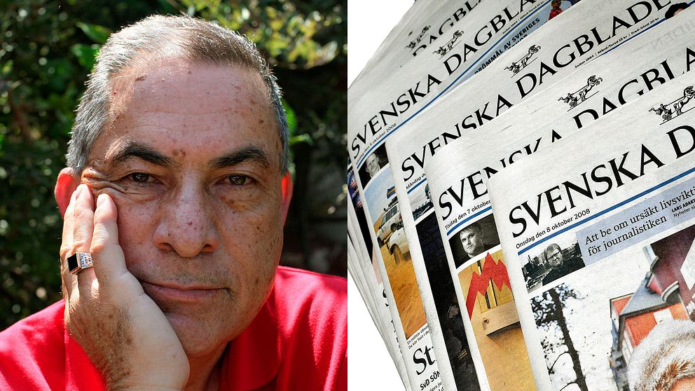 Journalisten Gideon Levy tillsammans med en trave SvD-tidningar.