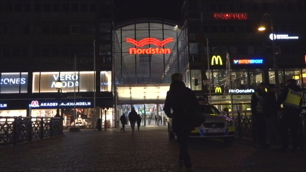 Moderaterna i Göteborg vill bland annat stänga Nordstan på natten.