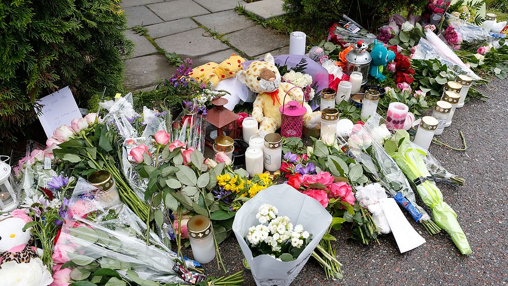 Den 47-åriga mannen som dömdes för mord på sin dotter överklagar nu domen.
