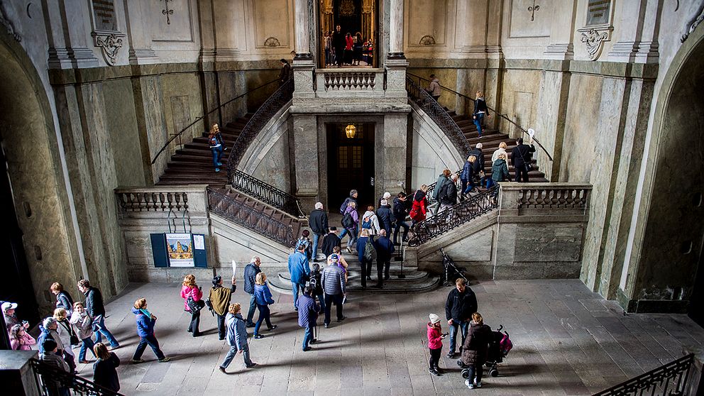 Turister på Stockholms slott.