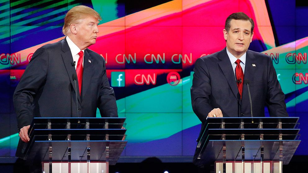 Donald Trump och Ted Cruz under en av de republikanska debatterna