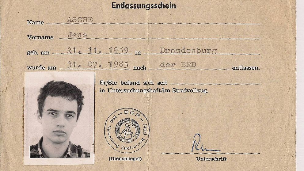 Jens Asche, som var politisk fånge i DDR, är övertygad om att han arbetade åt Ikea.