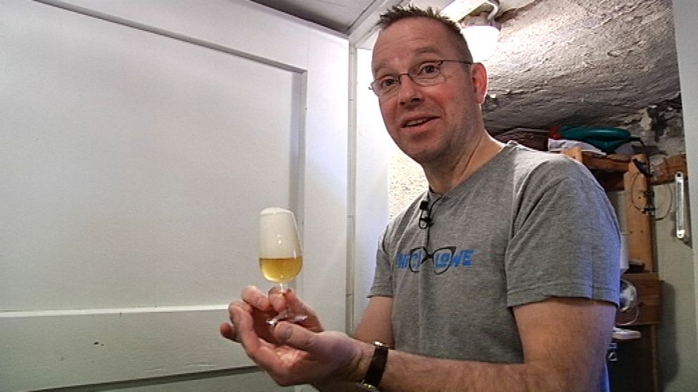 Fredrik Olsson från Karlskrona är flerfaldig SM-medaljör i hembryggd öl.