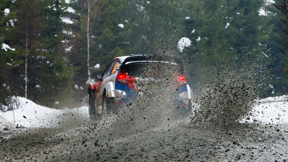 Milt väder ställer till det för Svenska Rallyt.