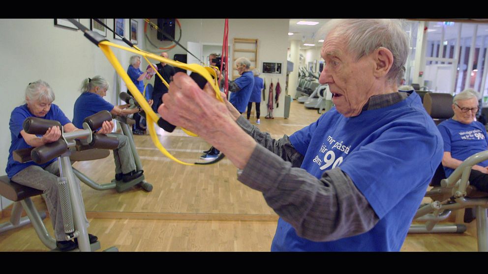 90-åring tränar