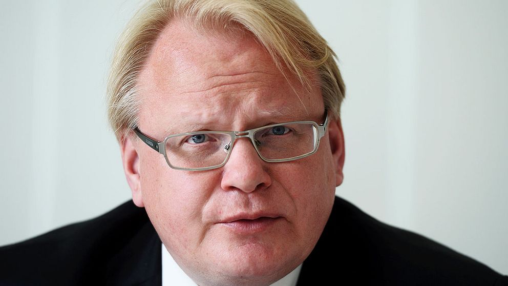 Det kommer inte att inledas någon förundersökning mot försvarsminster Peter Hultqvist (S).