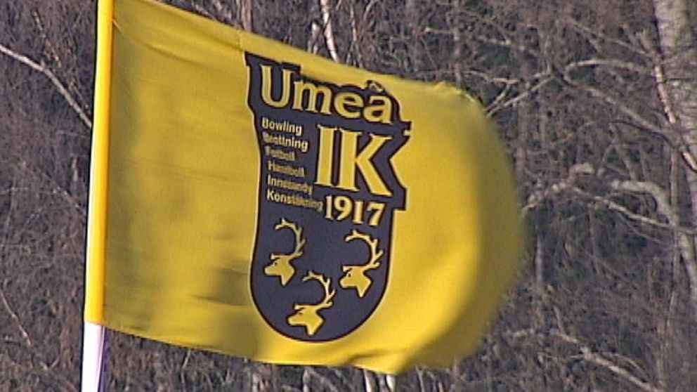 En Umeå IK-flagga.