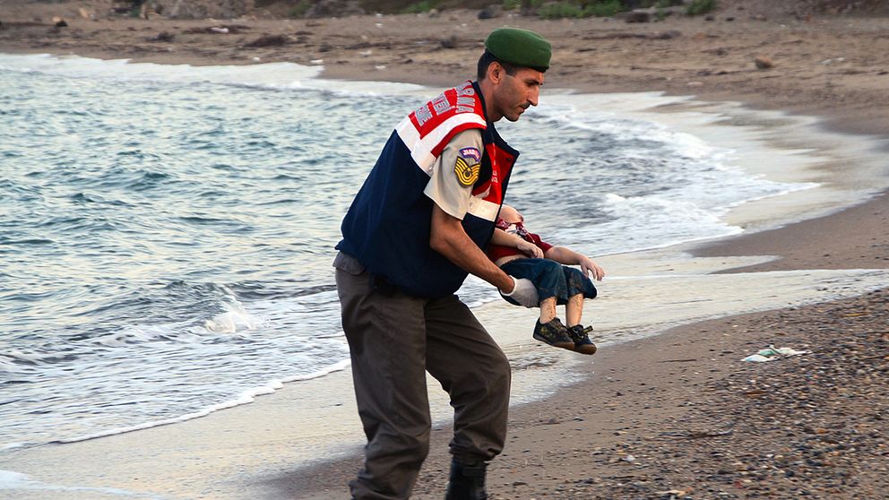 Bilden på treårige Alan som hittades död på stranden.