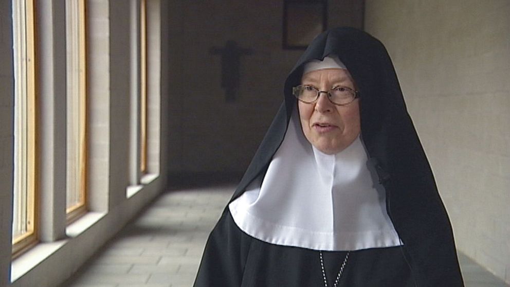 – Det känns som ett oerhört stort förtroende att bli vald av systrarna, säger Moder Christa, klostret Mariavalls nya abbedissa.