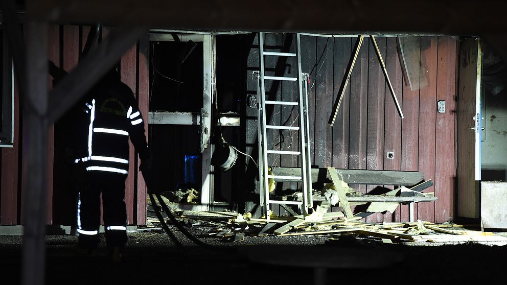 Förskolan Axet i Åkers styckebruk som var tänkt att bli asylboende brann ner till grunden natten till påskafton.