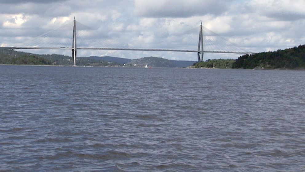 bild på Uddevallabron och Byfjordens mynning