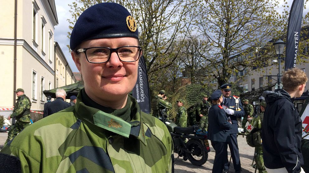 Anna Nilsson, som personalofficer på Ing 2