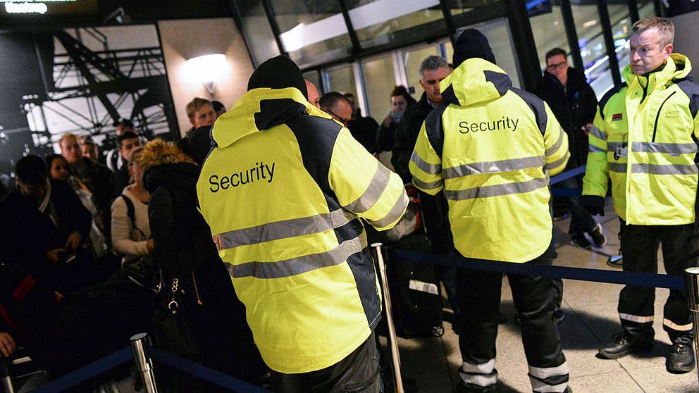 Ingen paus för id-kontroller i sommar