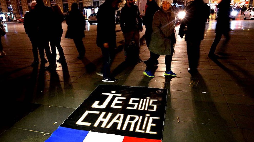 Massakern vid tidningen Charlie Hebdo var en av de värsta attackerna mot den fria pressen 2015. Här hedras offren på årsdagen den 7 januari i år.