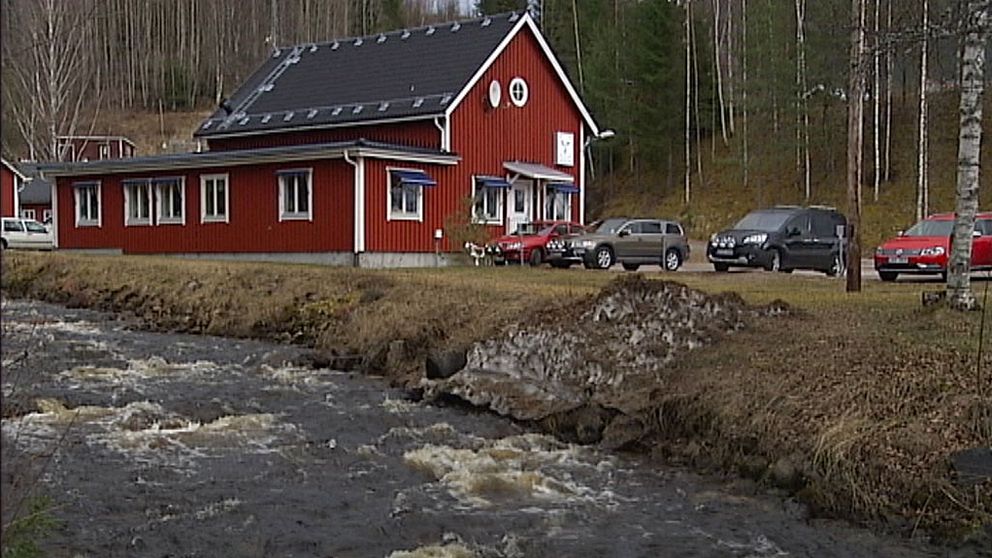 Näckån i norra Värmland kan komma att börja producera el igen. Mark- och miljödomstolen sade ifjol till ja till satsningen, men beslutet har nu överklagats.