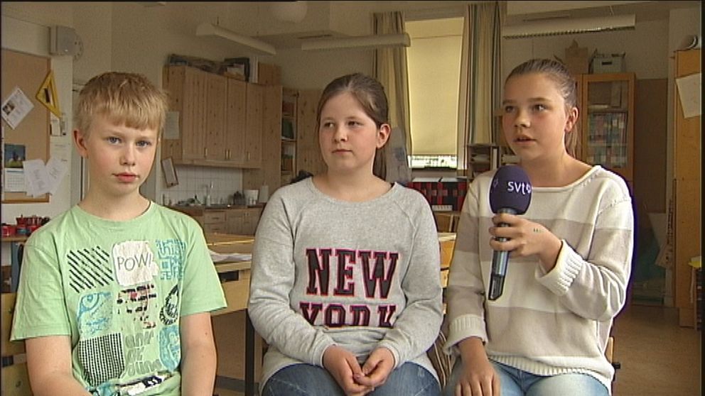 Alfred, Trude och Evelina tävlar för Laggarbergs skola i Retorikmatchen