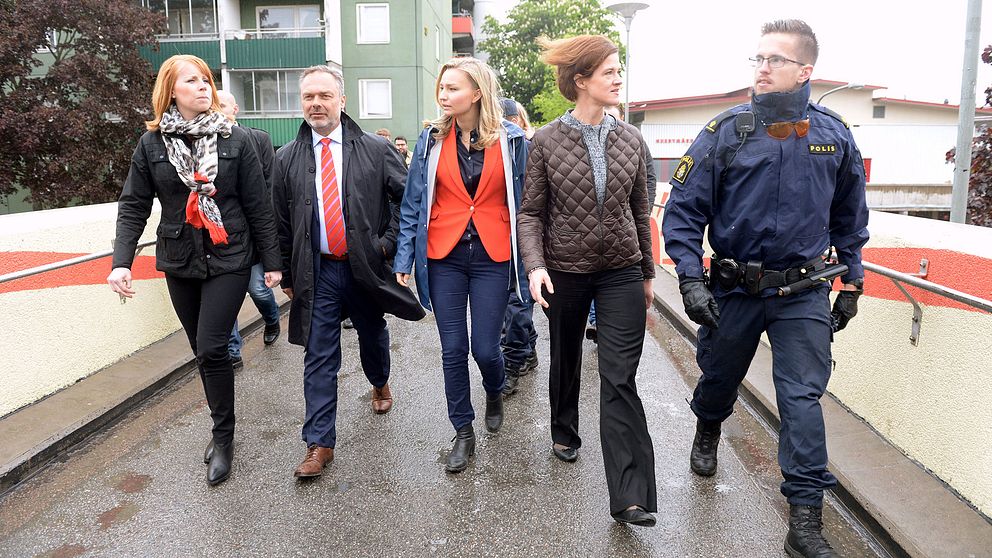 Alliensens partiledare Annie Lööf (C), Jan Björklund (L), Ebba Busch Thor (KD) och Anna Kinberg Batra (M) besöker Stockholmsförorten Husby.