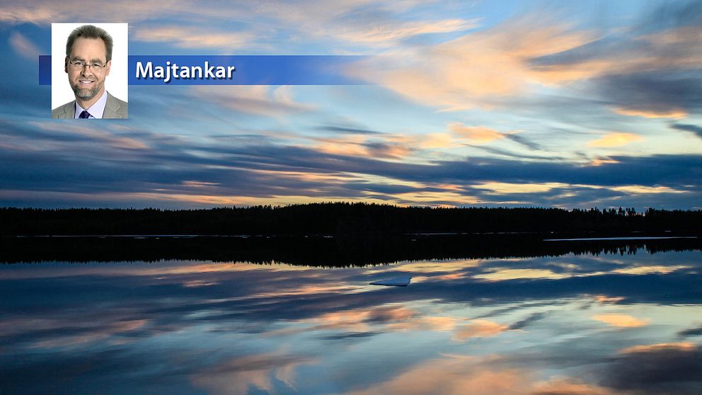 Färggrann kvällshimmel vid Lule älv i Avaudden nära Vuollerim i mellersta Lappland den 11 maj.