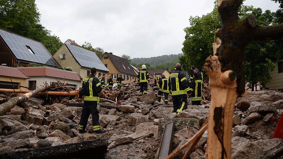 Stor förödelse efter skyfall i Tyskland.