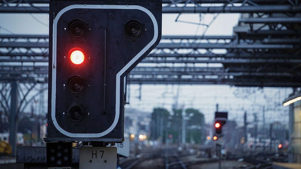 All tågtrafik i Vallonien och två tredjedelar av tågen i Flandern står still pga av strejker i Belgien.