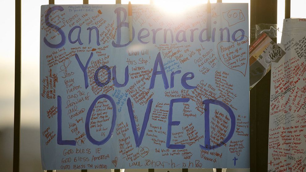 En skylt tillägnad offren i San Bernardino-dådet. Arkivbild.