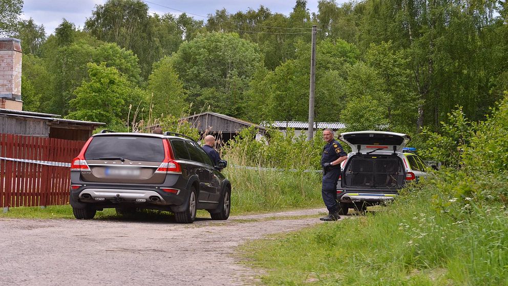 poliser avspärrning brottsplatsundersökning