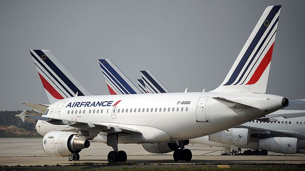 Piloter på franska flygbolaget Air France har inlett en strejk.