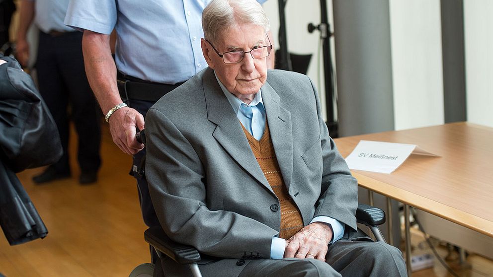 Bara en gång under rättegången yttrade sig 94-årige Reinhold Hanning. Han bad då om ursäkt.