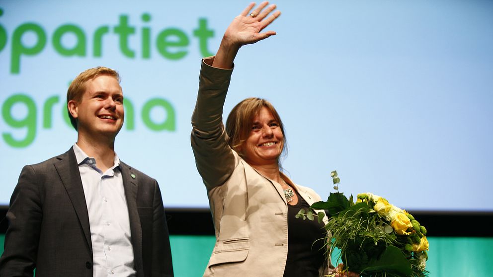 Miljöpartiets språkrör Gustav Fridolin och Isabella Lövin