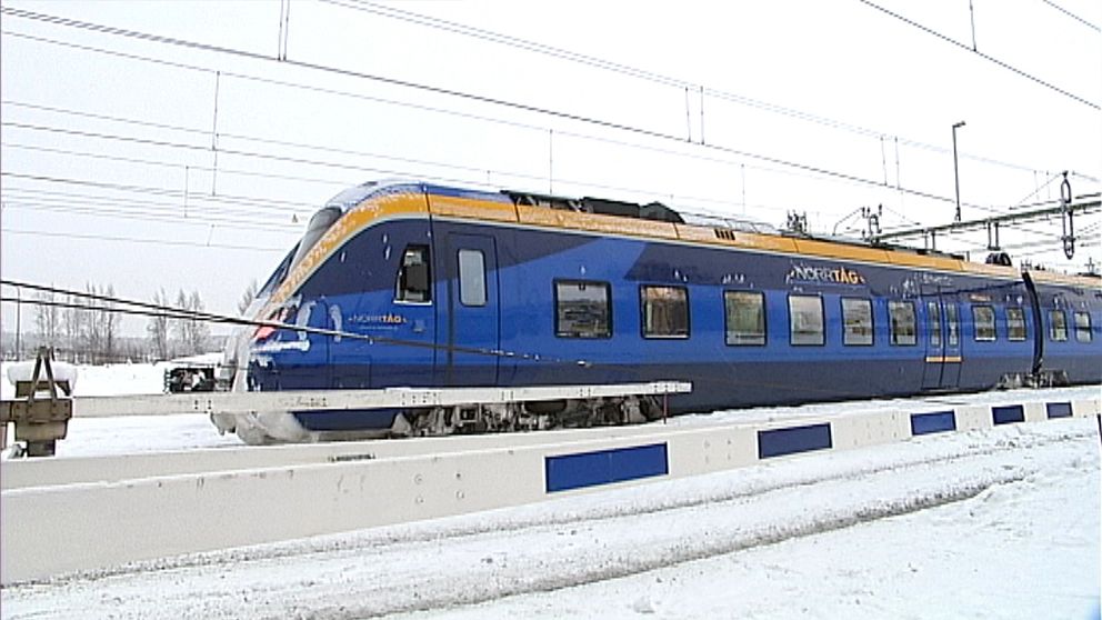 Tåg från Norrtåg vintertid.