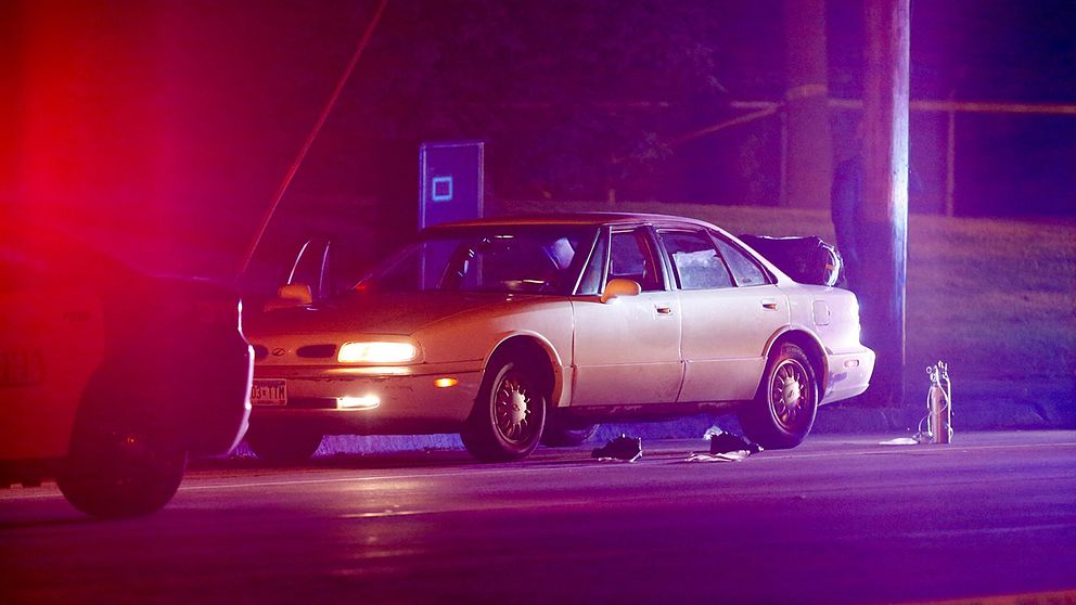 En bil på platsen där 32-årige Philando Castile sköts.