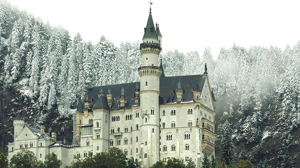 Sagoslottet Neuschwanstein är en av Tysklands mest besökta turistattraktioner.