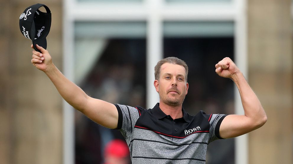 Såhär glad blev Henrik Stenson när han seglade upp som femma på världsrankingen.
